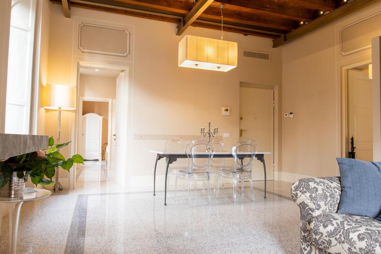 Noble Floor - Luxury Apartment 卢卡 外观 照片