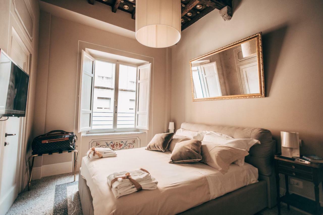 Noble Floor - Luxury Apartment 卢卡 外观 照片